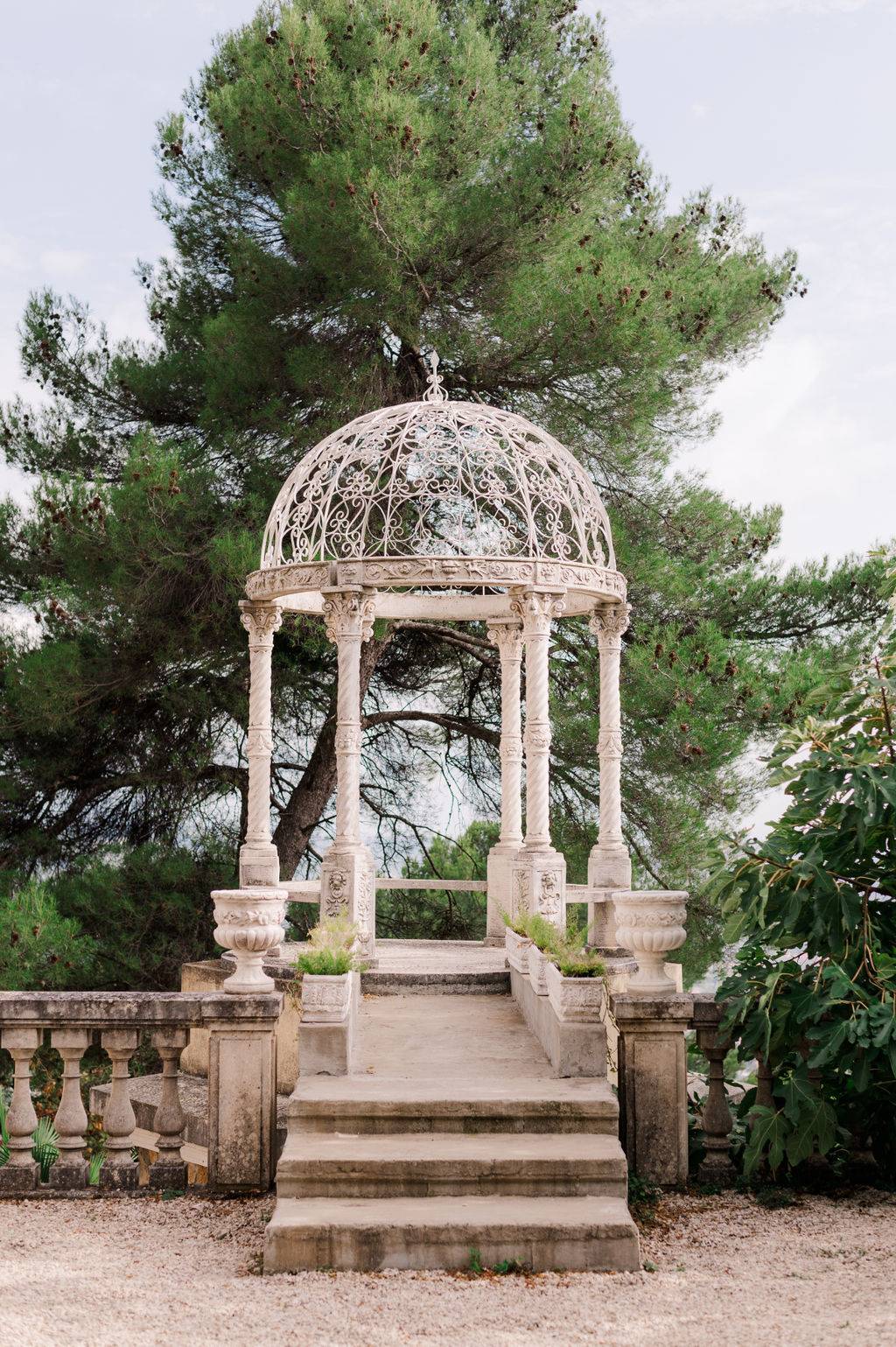 Destination Wedding With Luxury Florals At Chateau Saint Georges