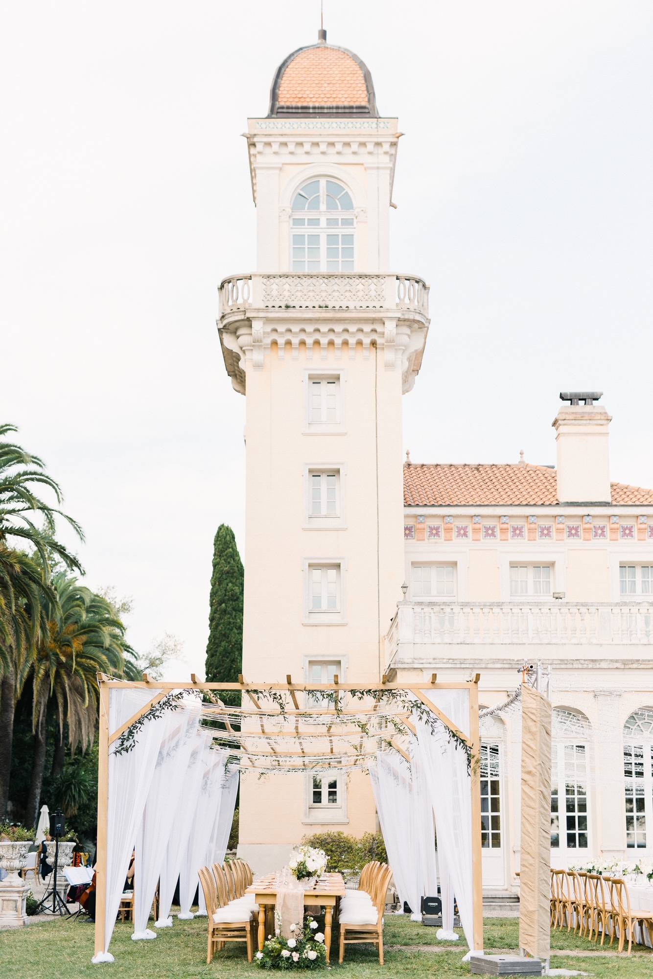 7 Tips For Hot Weather At Your Summer Destination Wedding