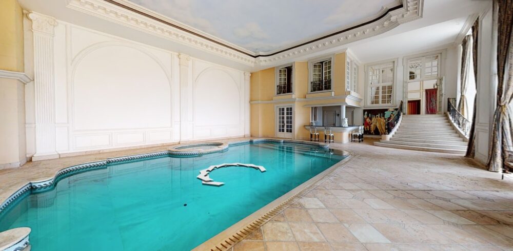 Chateau-pool